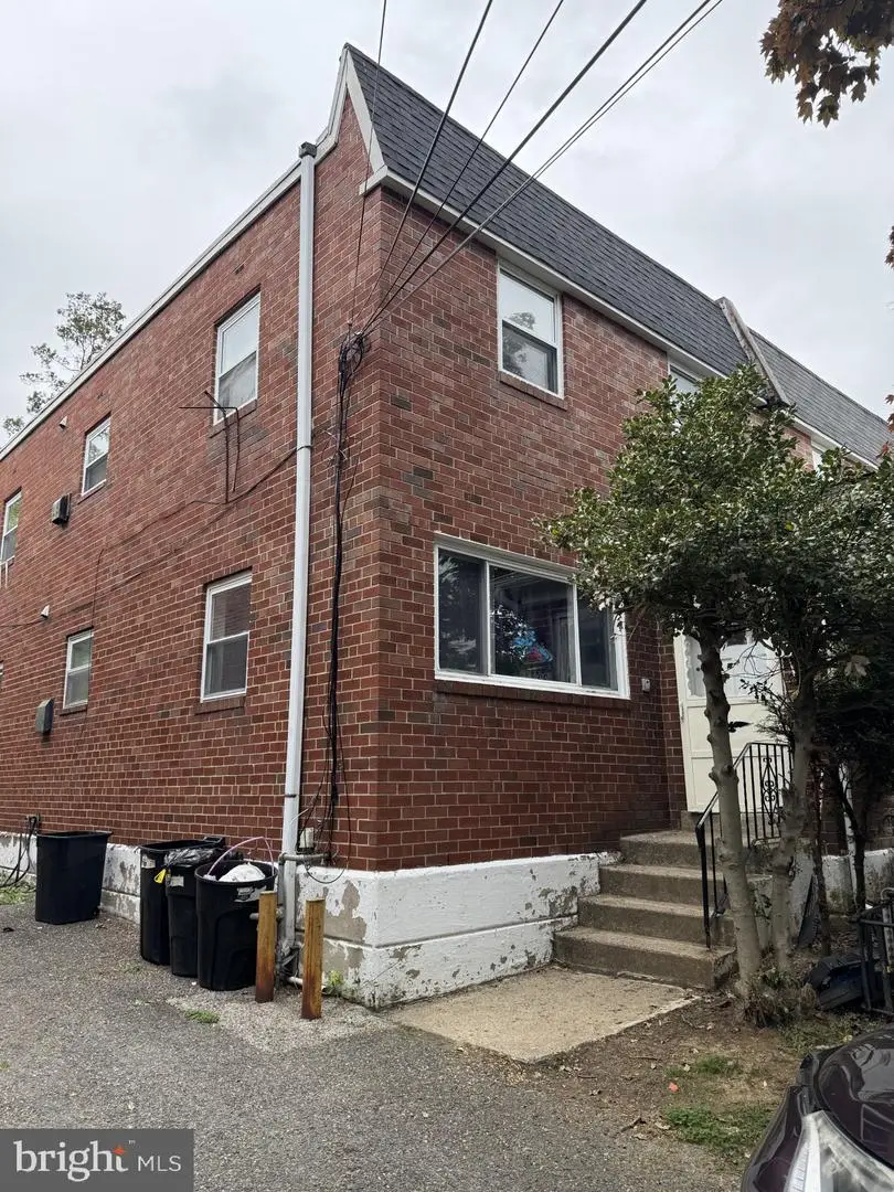 3335 Mary St, Drexel Hill, PA 19026 - #2