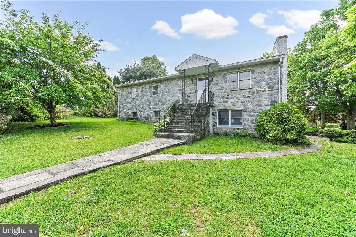 1359 Peach St, Upper Chichester, PA 19061 - #1