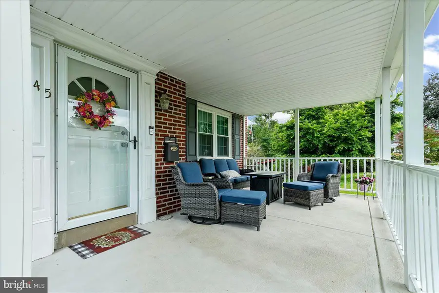345 Holt Ln, Springfield, PA 19064 - #2