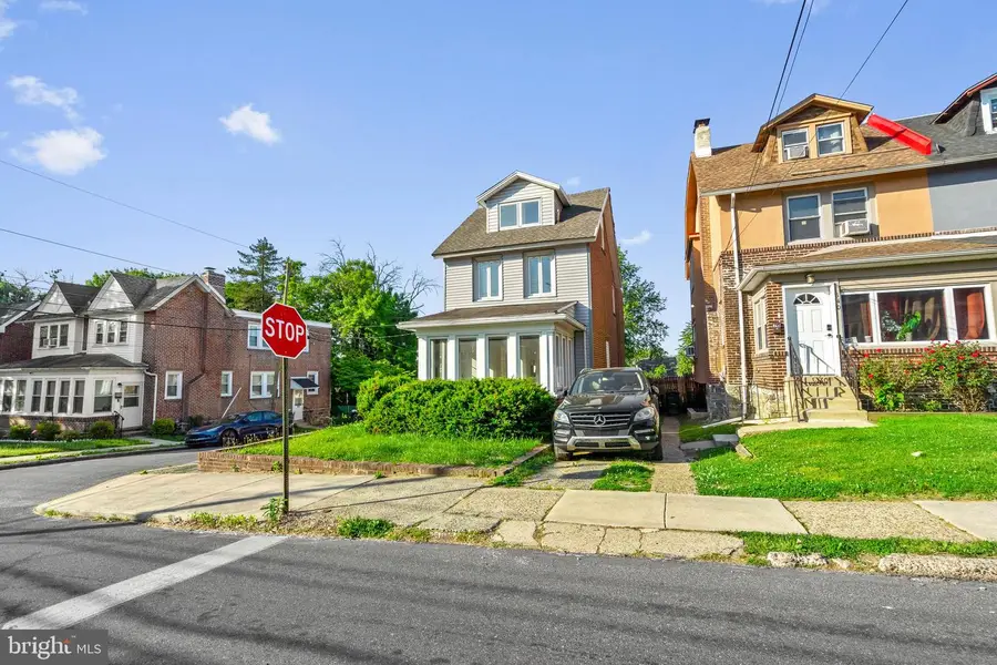 142 Bartlett Ave, Sharon Hill, PA 19079 - #2