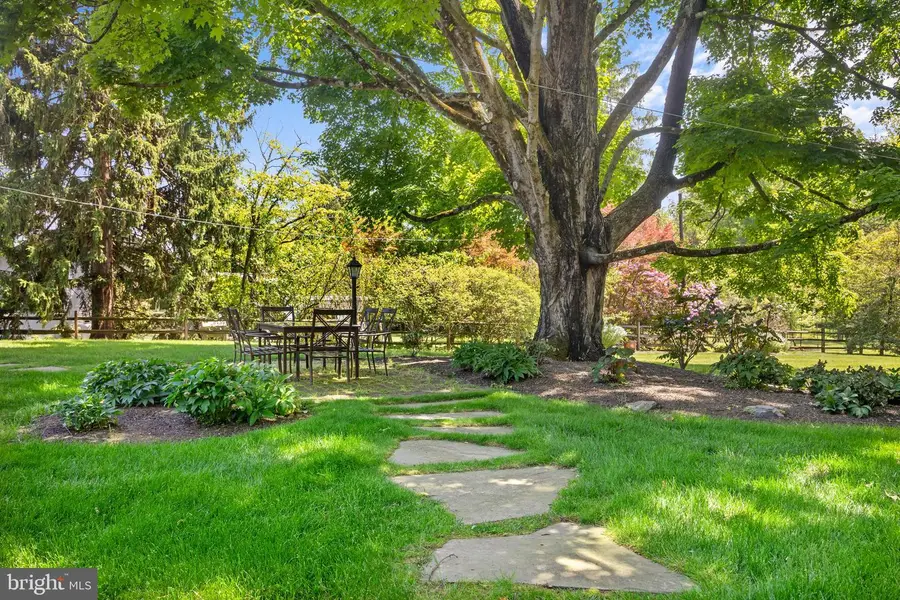 272 Overbrook Dr, Newtown Square, PA 19073 - #3