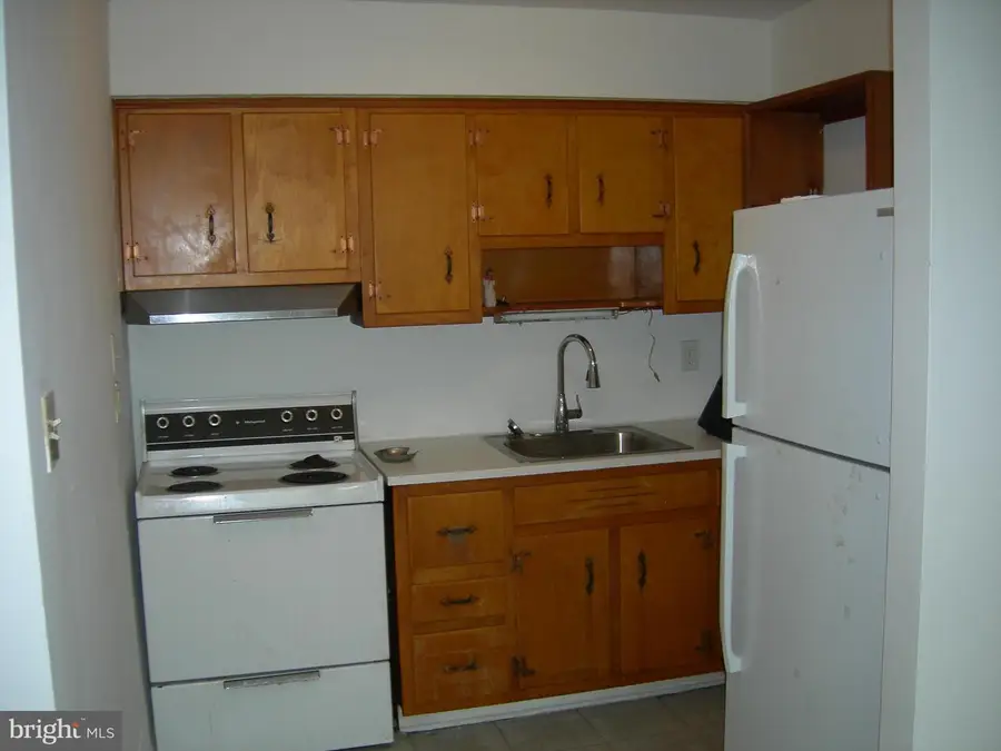 266 Bridge St, Drexel Hill, PA 19026 - #3