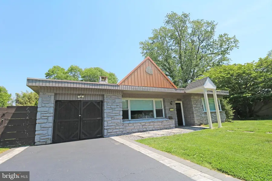 2205 Mary Ln, Broomall, PA 19008 - #2