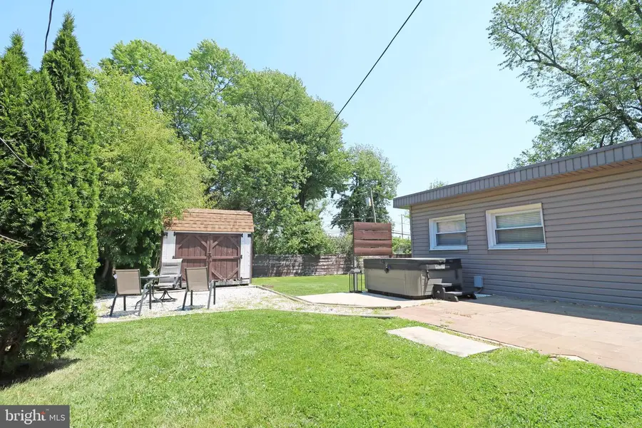 2205 Mary Ln, Broomall, PA 19008 - #3