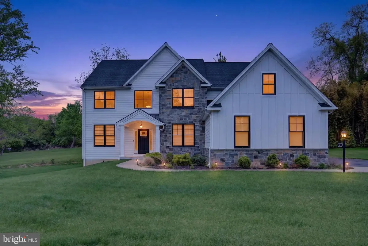 7 Overfield Ln, Glen Mills, PA 19342 - #1