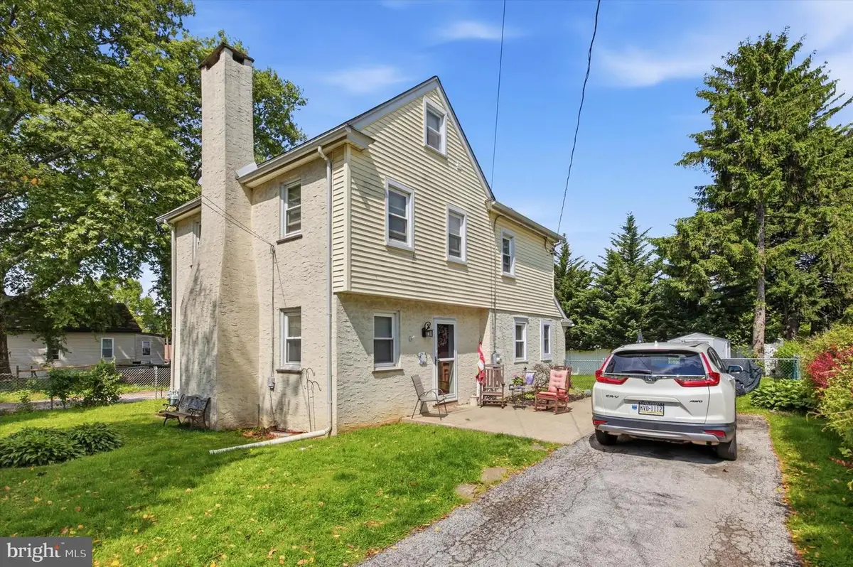 210 3rd Ave, Newtown Square, PA 19073 - #1