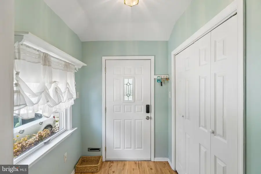 902 Madison Ave, Prospect Park, PA 19076 - #2