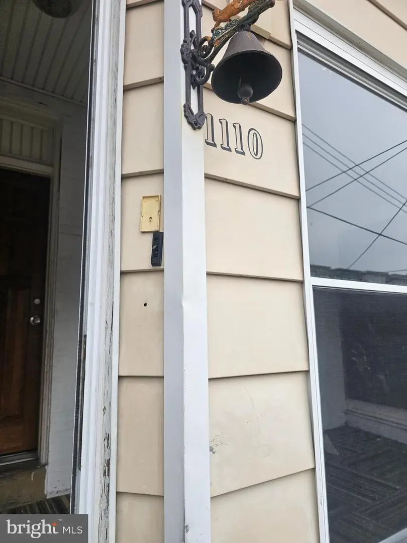 1110 E 11th St, Crum Lynne, PA 19022 - #2