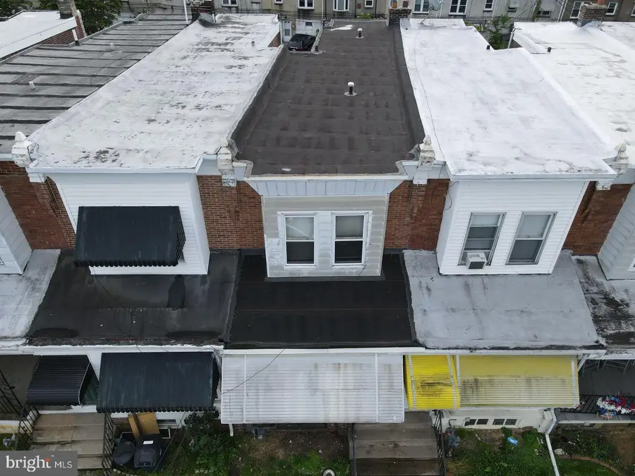 1115 E 11th St, Crum Lynne, PA 19022 - #2