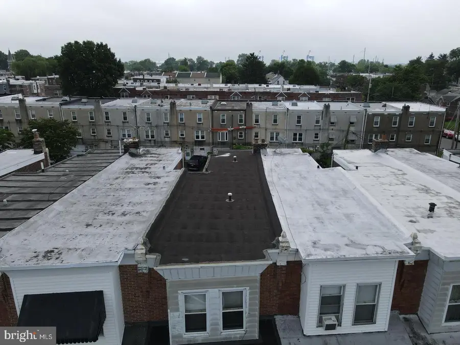 1115 E 11th St, Crum Lynne, PA 19022 - #3