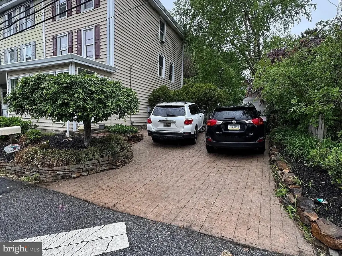 113 W Brookhaven Rd, Wallingford, PA 19086 - #1