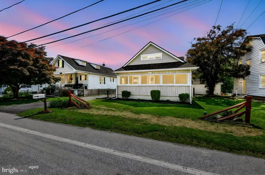 2032 Naamans Creek Rd, Upper Chichester, PA 19061 - #2
