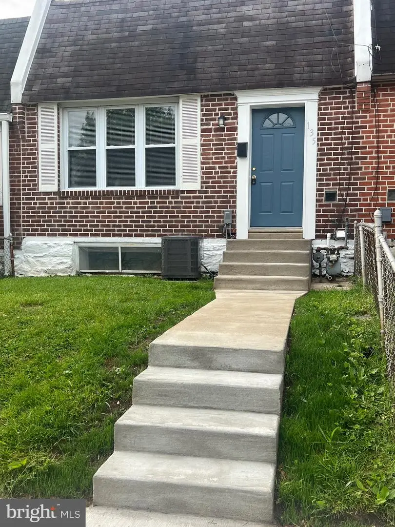 135 Ervin Ave, Marcus Hook, PA 19061 - #2