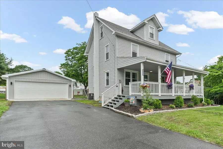 1842 Cherry St, Upper Chichester, PA 19061 - #2
