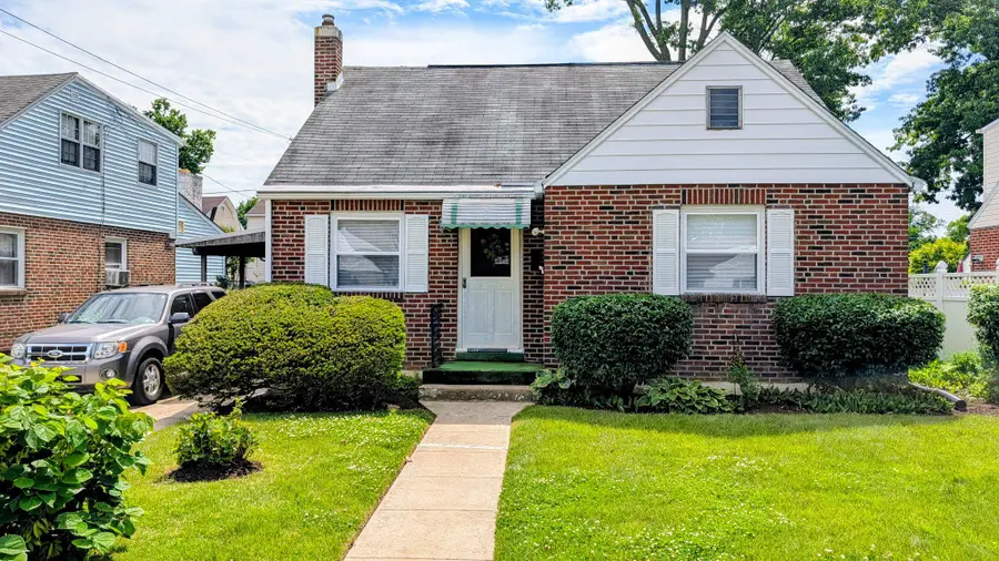 429 Evergreen Ave, Folsom, PA 19033 - #3