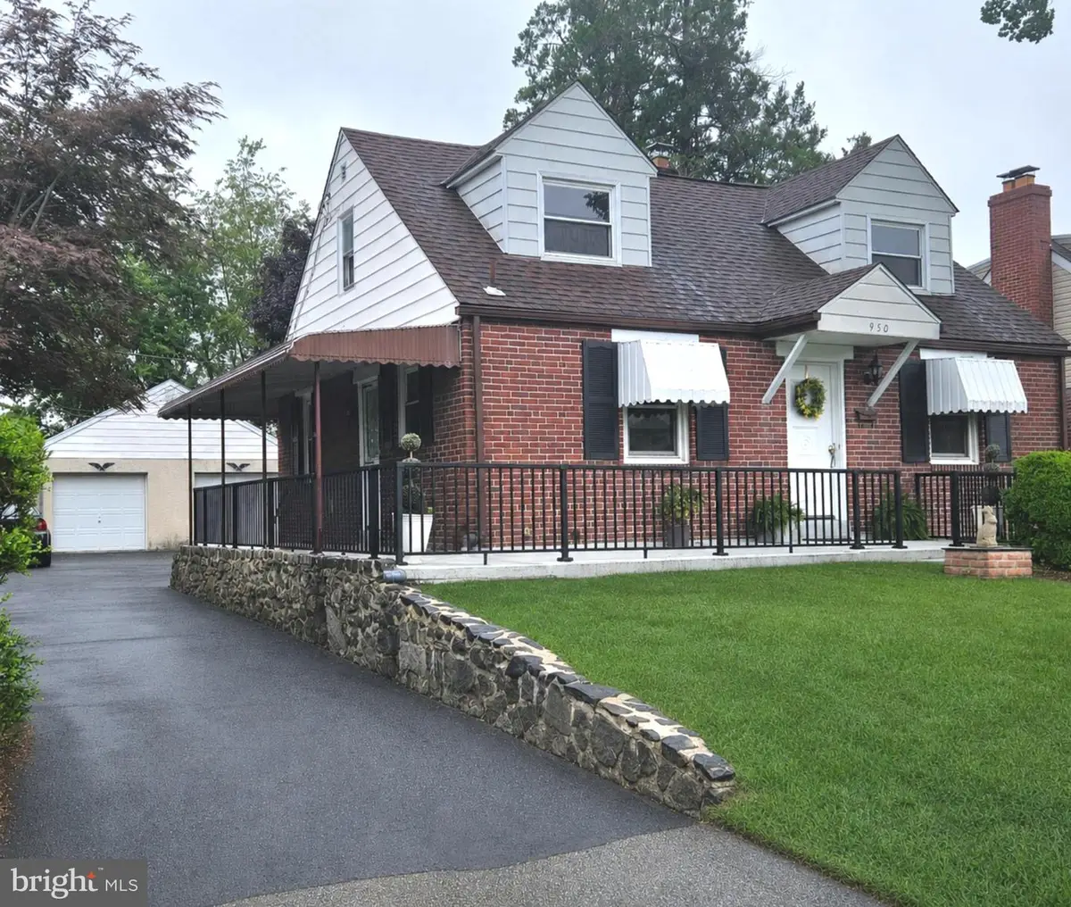 950 Thornton Rd, Upper Chichester, PA 19061 - #1