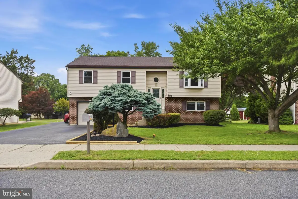 2206 Briarcliff Ave, Upper Chichester, PA 19061 - #1