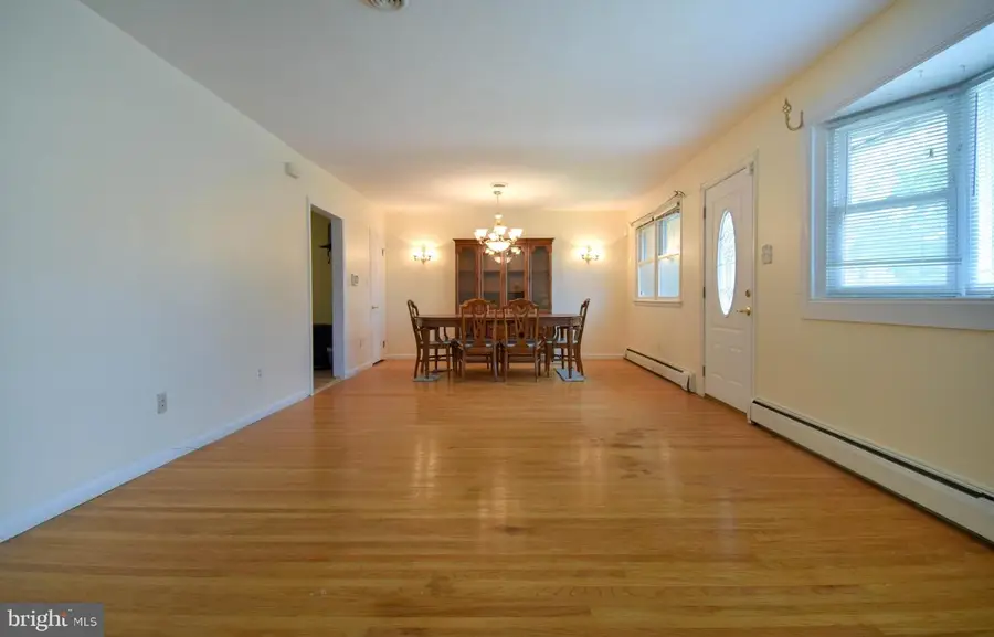 411 Sharp Ave, Glenolden, PA 19036 - #3