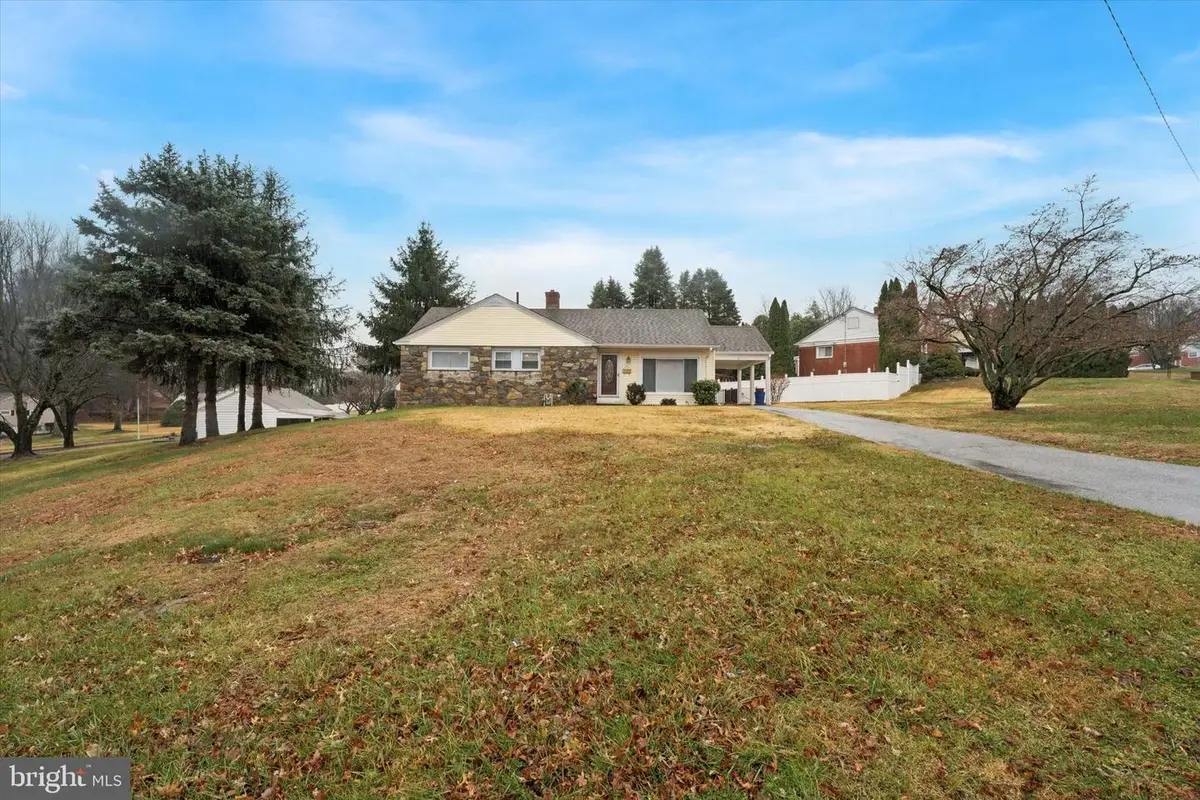 301 S New Ardmore Ave, Broomall, PA 19008 - #1