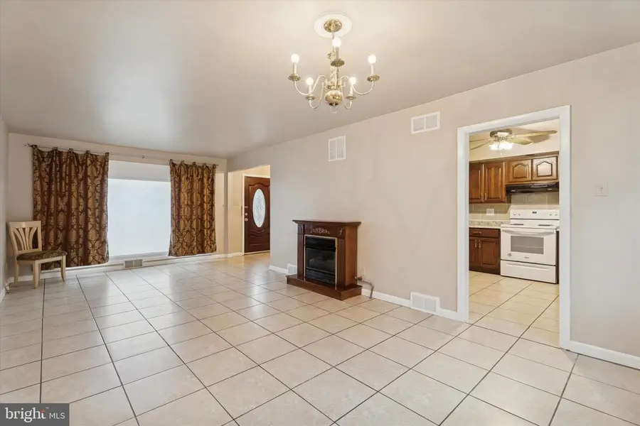 301 S New Ardmore Ave, Broomall, PA 19008 - #3