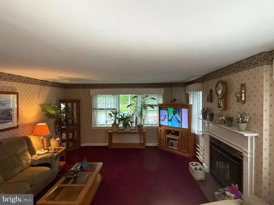 728 Stanbridge Rd, Drexel Hill, PA 19026 - #2