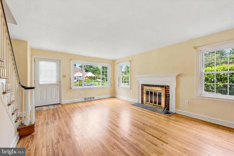 308 Henry Ln, Wallingford, PA 19086 - #2
