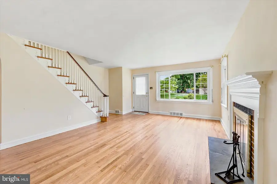 308 Henry Ln, Wallingford, PA 19086 - #3