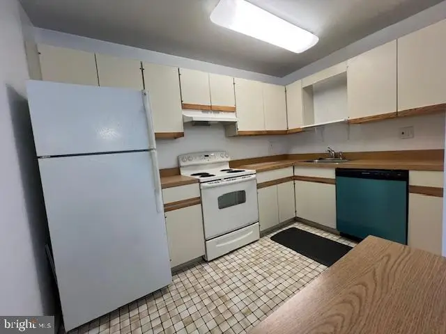 842-b Putnam Blvd, Wallingford, PA 19086 - #1