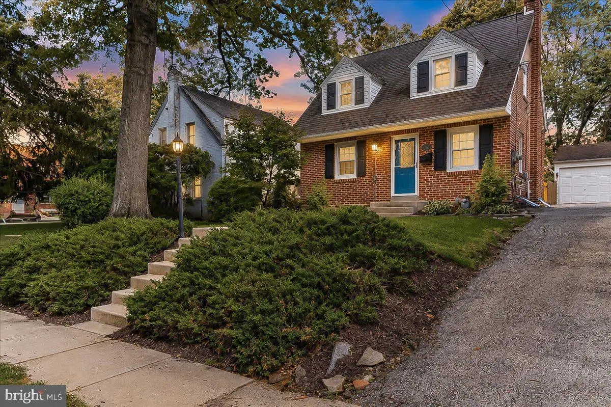227 Sandy Bank Rd, Media, PA 19063 - #1