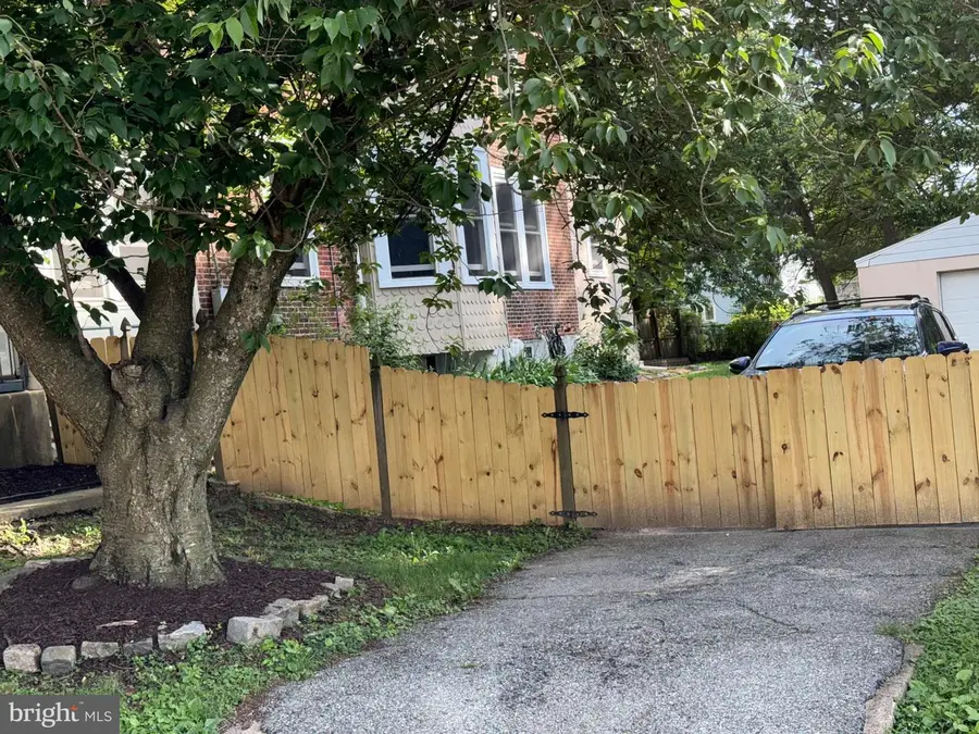 112 E Cooke Ave, Glenolden, PA 19036 - #2