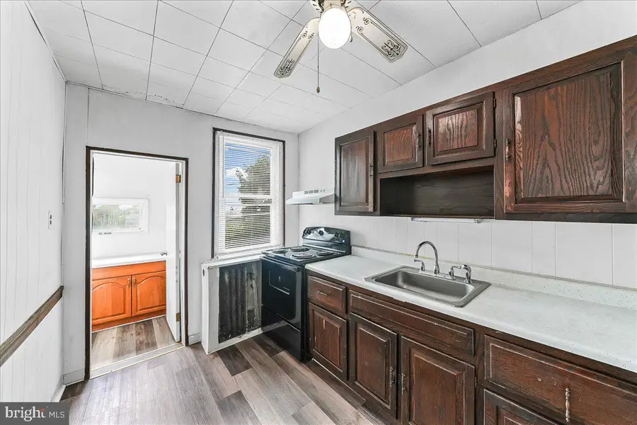 9 Ardsley Rd, Upper Darby, PA 19082 - #2