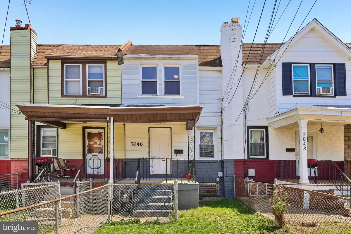 7046 Clover Ln, Upper Darby, PA 19082 - #1
