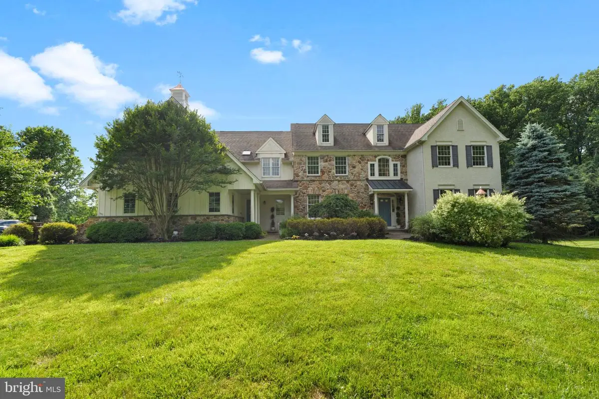 342 Ring Rd, Chadds Ford, PA 19317 - #1