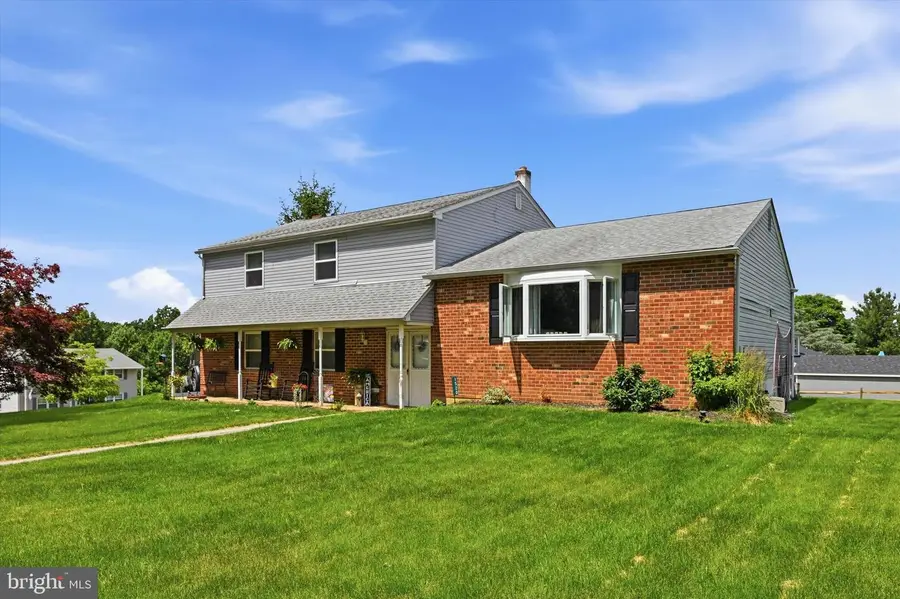 1520 Caroline Dr, Aston, PA 19014 - #2