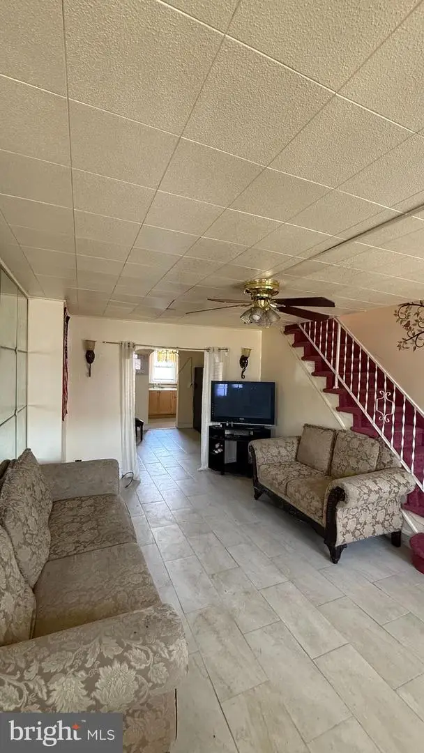 7123 Seaford Rd, Upper Darby, PA 19082 - #3
