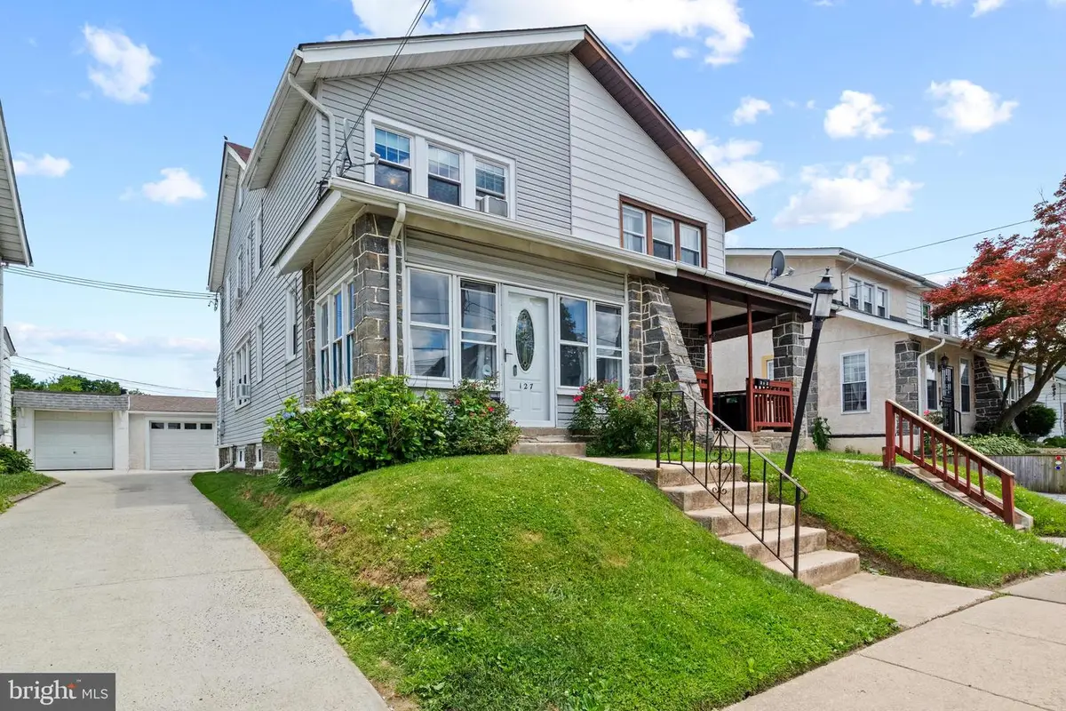 127 S Eagle Rd, Havertown, PA 19083 - #1