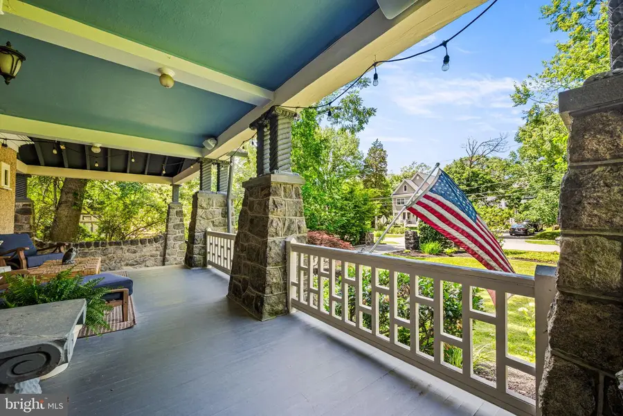 118 Walnut Ave, Wayne, PA 19087 - #2