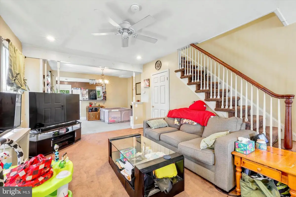 209 Amosland Rd, Holmes, PA 19043 - #1