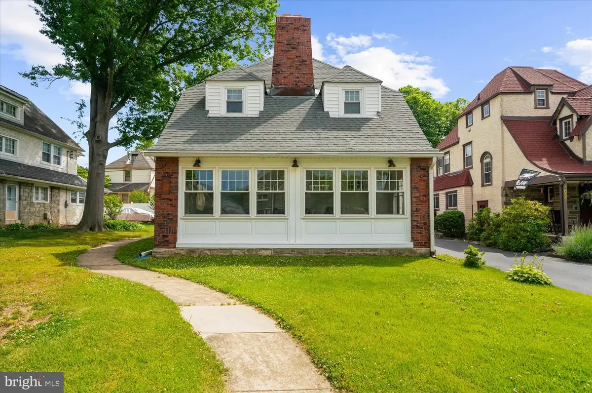 1041 Blythe Ave, Drexel Hill, PA 19026 - #1