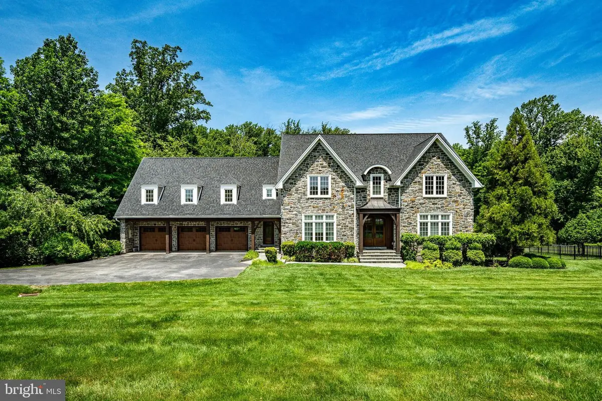 57 Sweetwater Rd, Glen Mills, PA 19342 - #1