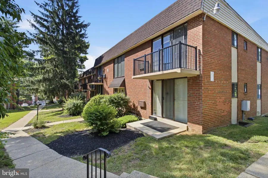 100 E Glenolden Ave #b-4, Glenolden, PA 19036 - #2