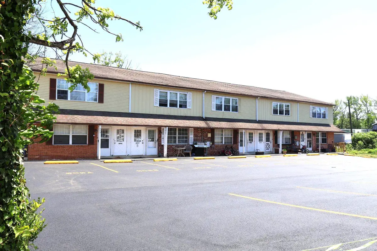601 Country Ln, Morton, PA 19070 - #1