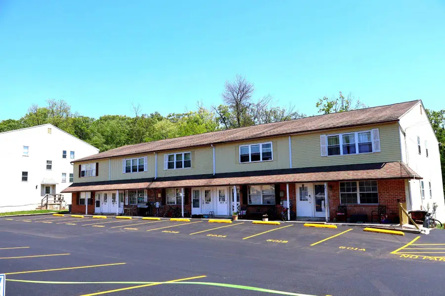 601 Country Ln, Morton, PA 19070 - #2