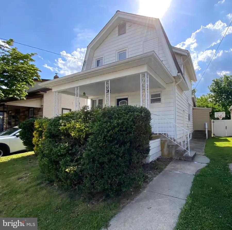16 W Roland Rd, Brookhaven, PA 19015 - #3
