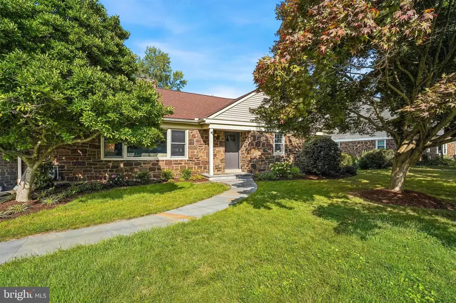 821 Coopertown Rd, Haverford, PA 19041 - #2