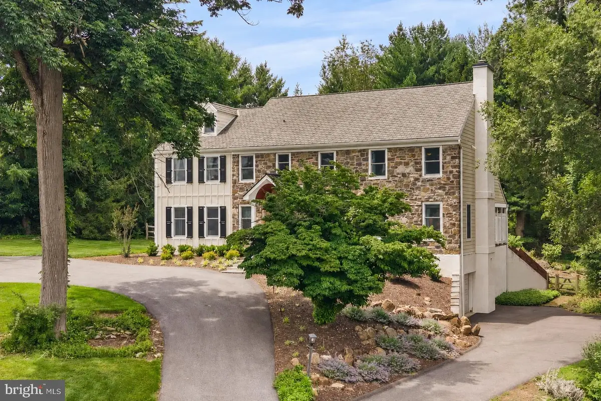 112 Hunt Valley Cir, Berwyn, PA 19312 - #1