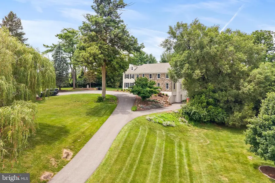112 Hunt Valley Cir, Berwyn, PA 19312 - #3