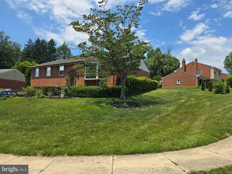 4899 Jackson Dr, Brookhaven, PA 19015 - #2