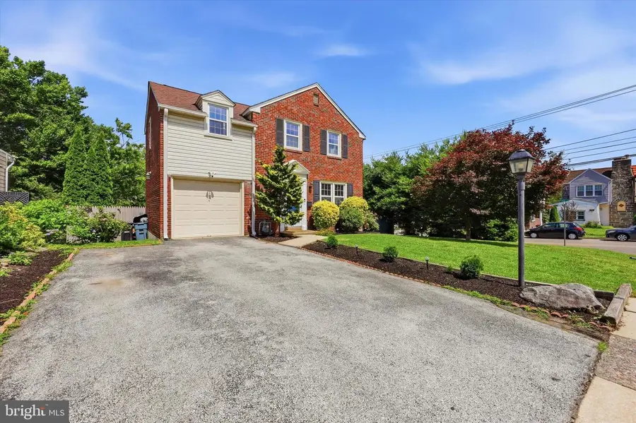 801 Terwood Rd, Drexel Hill, PA 19026 - #2