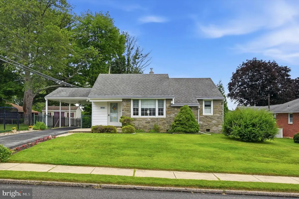 105 Harmil Rd, Broomall, PA 19008 - #1